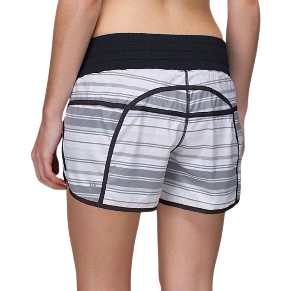 LULULEMON Tracker Short II 2-wayStretch‎ Mini Groovy Stripe Dune Horizont…